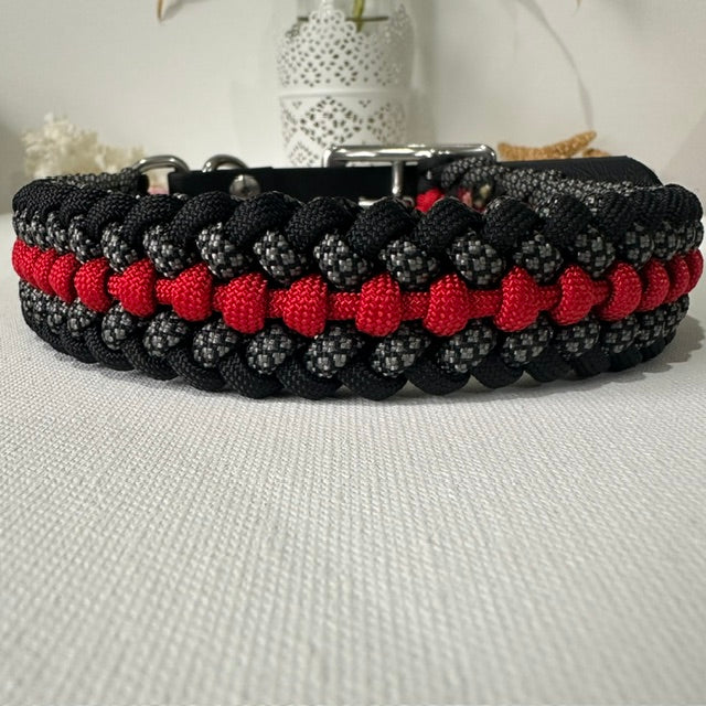 Dragonfire - Handmade Paracord & BioThane® Collar