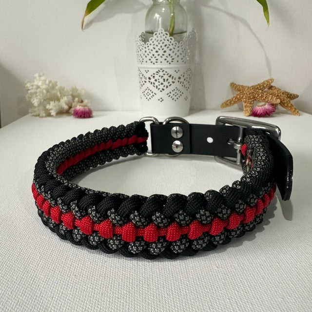 Dragonfire - Handmade Paracord & BioThane® Collar