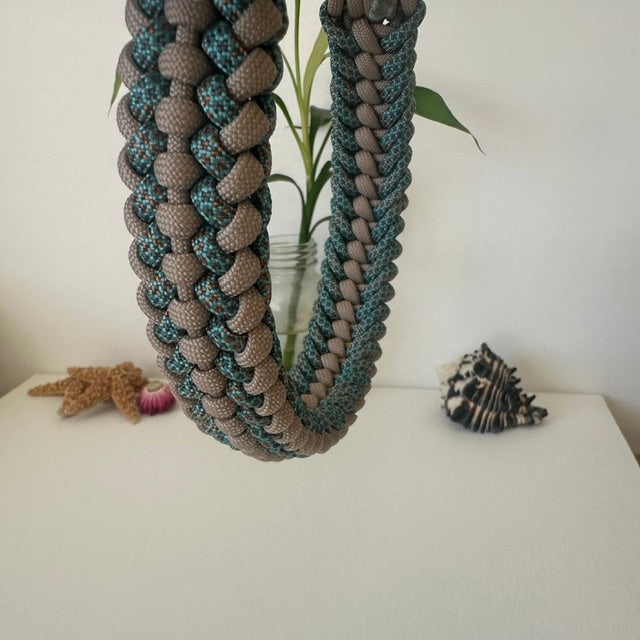 Sandy Waters - Handmade Paracord & BioThane® Collar