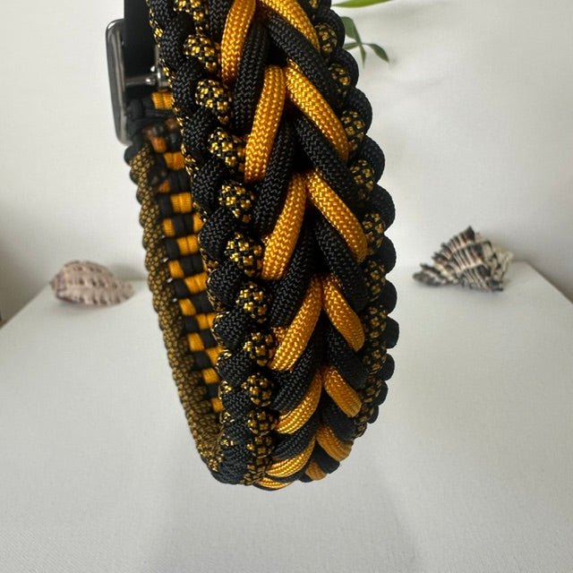 Queen Bee - Handmade Paracord & BioThane® Collar