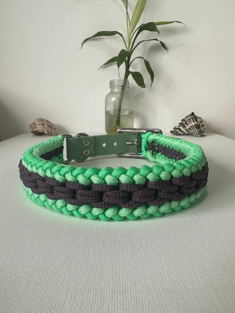 Green Ivy - Handmade Paracord & BioThane® Collar