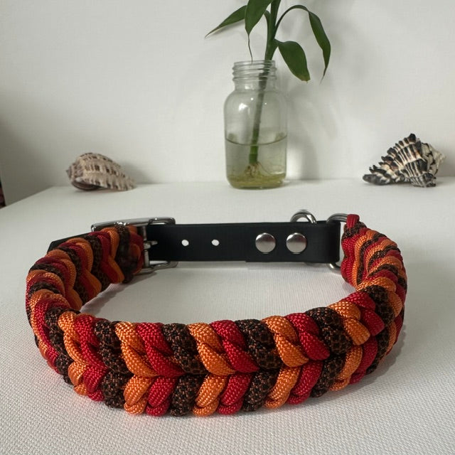Red Land - Handmade Paracord & BioThane® Collar (Small)
